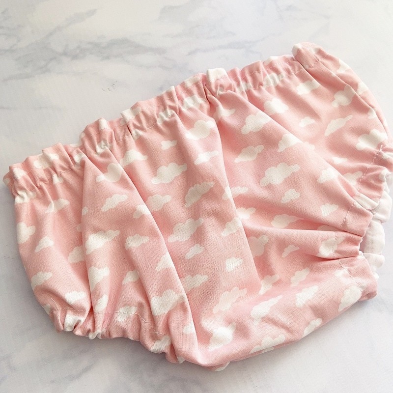 Cubrepañal Nubes rosa